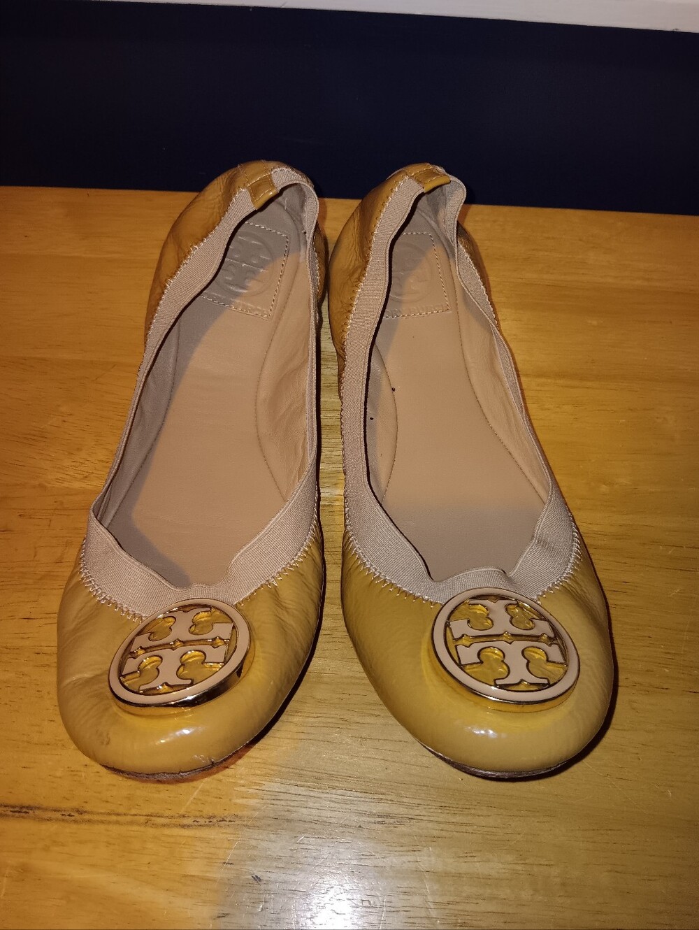 Tory Burch Leather Flats Size 9 1/2